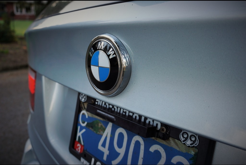 Illustration for article titled At $16,995, Could This 2010 BMW X5 M Twin Turbo put the Sport in Your Utility?